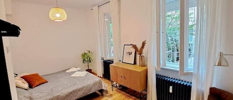 2 slaapkamers, een strijkplank/strijkijzer, wifi, beddengoed