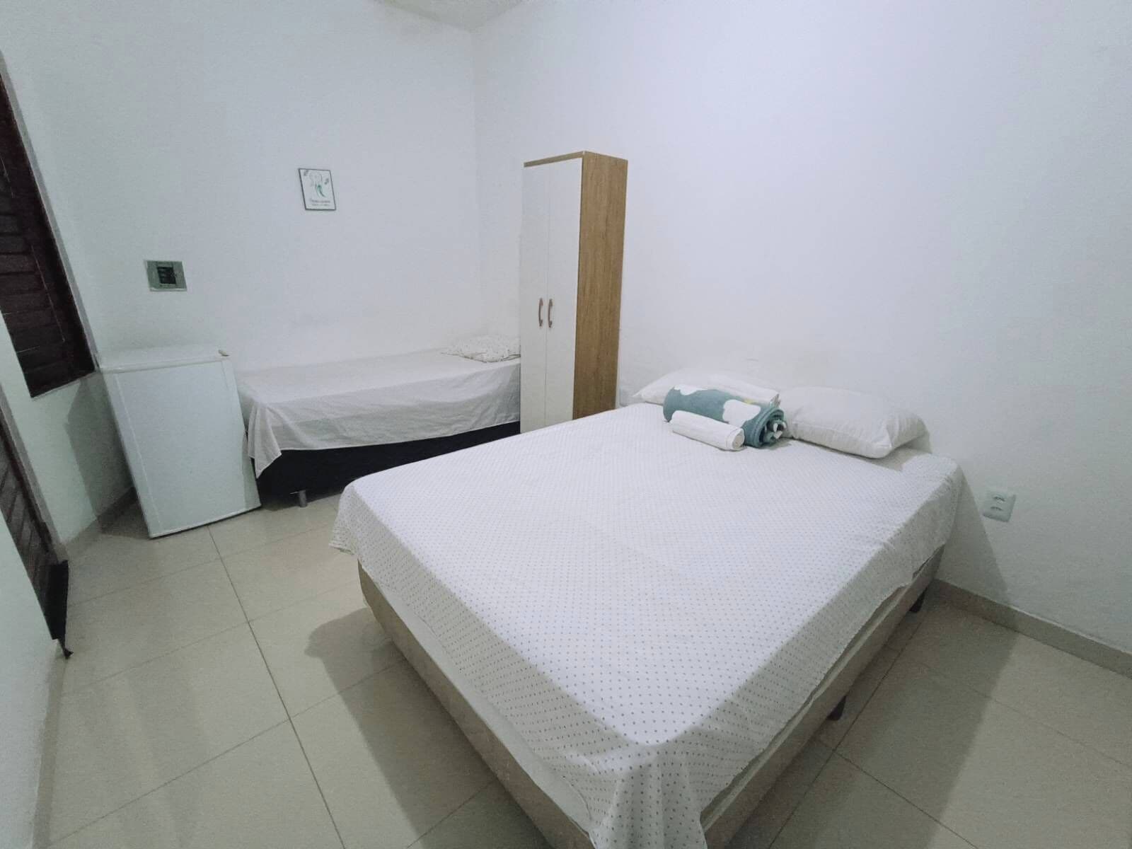 Minibar, desk, laptop workspace, free WiFi
