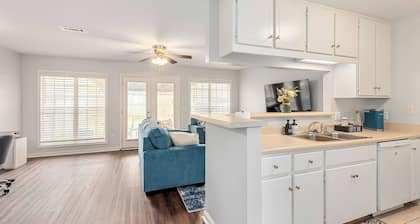 Chillin' at Foxchase 2BR/2.5BA