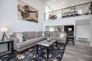 Smart TV, fireplace, ping pong - Cottonwood Basecamp-Game Room, 6TVS, Near Canyons! (Sandy)