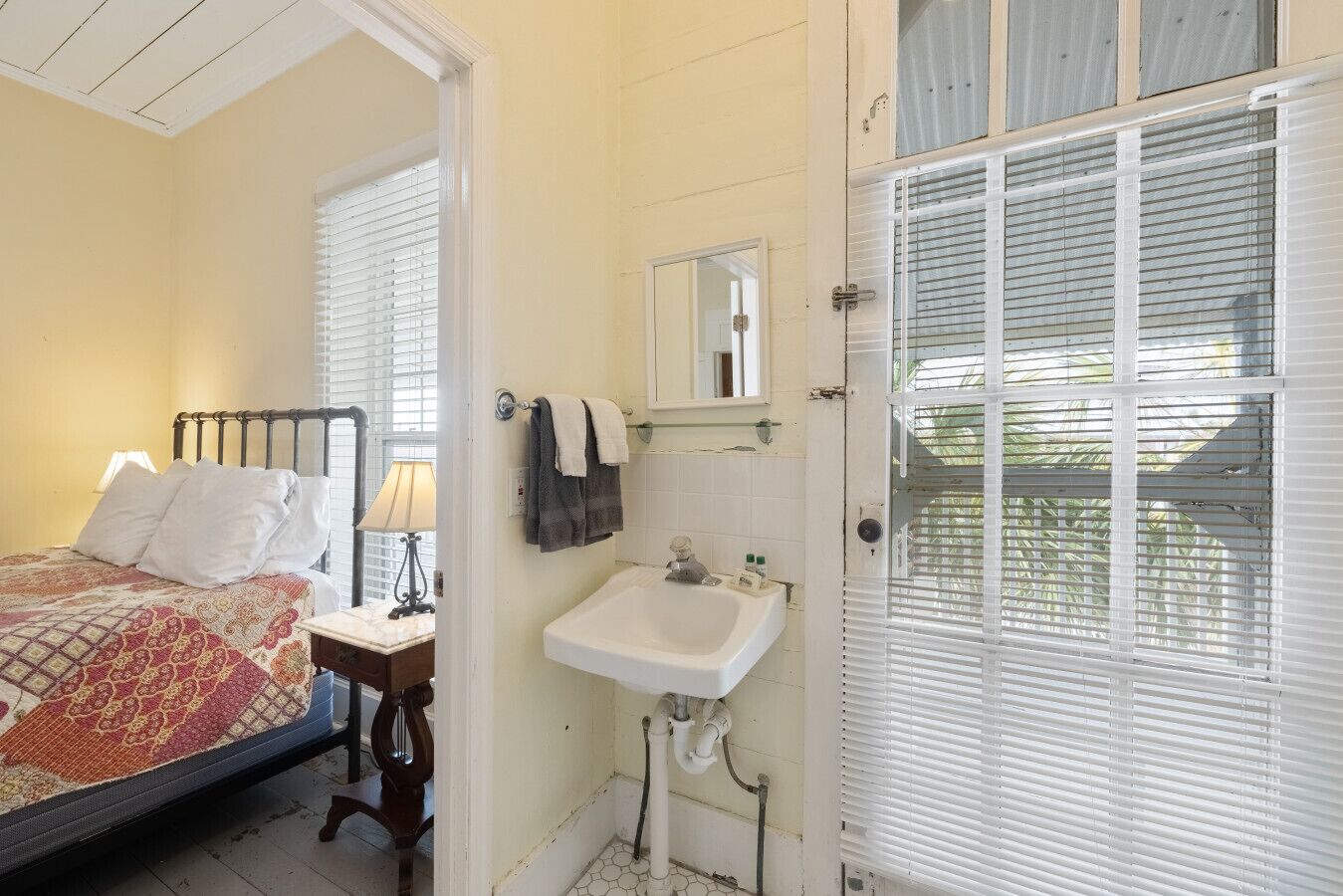 1 bedroom, travel crib, free WiFi, bed sheets