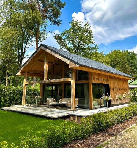 Oak Chalet In Zutendaal