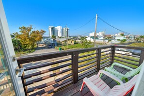 Property grounds - 2-Storey Home with Arcade Games - 4 Min Walk to Beach (Panama City Beach)