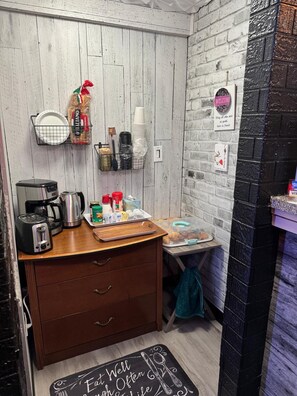 Reception - crestwoodmotel (Burlington)