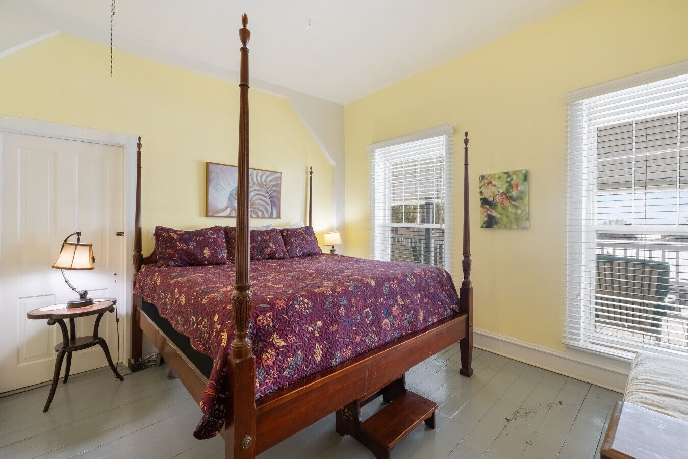 1 bedroom, travel cot, free WiFi, bed sheets