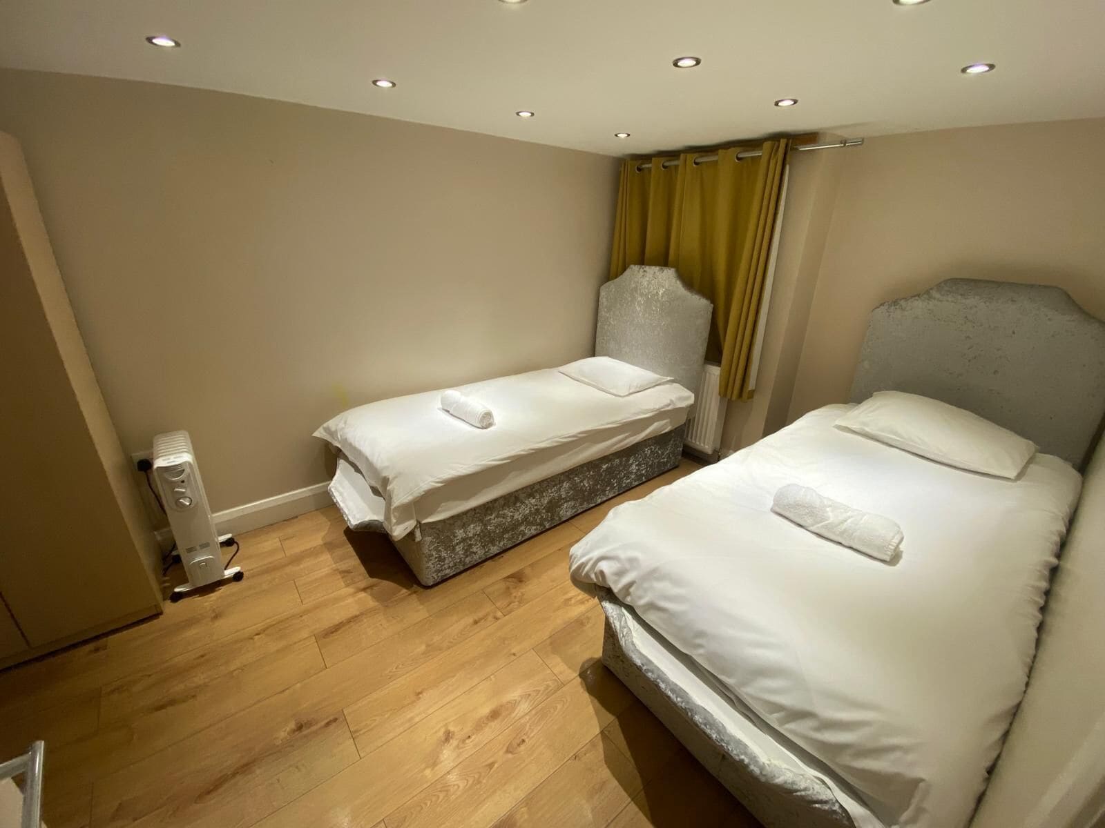 4 camere, Wi-Fi gratuito, lenzuola