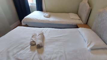 4 habitaciones, wifi gratis y ropa de cama