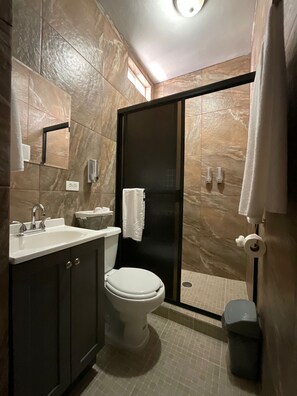 Towels, soap, toilet paper - Serenity Apartment (Loreto)