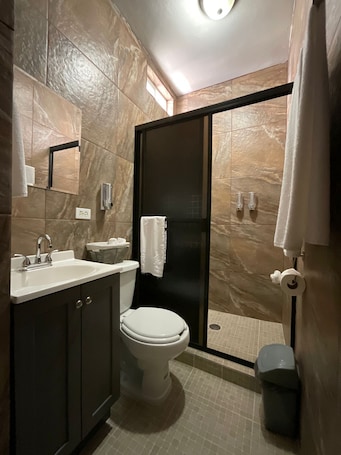 Towels, soap, toilet paper. Serenity Apartment