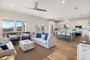 TV - New Luxury Home - Private Heated Pool, Dogs Welcome, Quiet Beach (Gulf Shores)