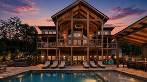 Pool - Creekside Mountain Manor|Luxury|Pool|Creek Access (Epworth)