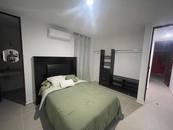 3 Schlafzimmer, Bügeleisen/Bügelbrett, WLAN, Bettwäsche