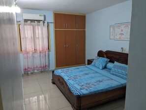 1 bedroom, WiFi, bed sheets