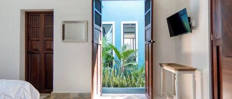 3 Schlafzimmer, Schreibtisch, Bügeleisen/Bügelbrett, WLAN