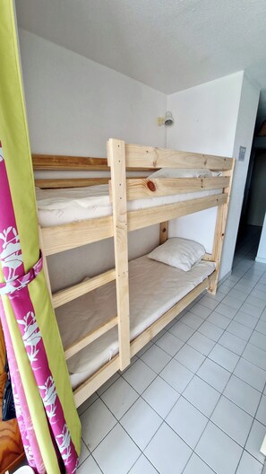1 bedroom, free WiFi - Two-room flat, Le Grau du Roi (Le Grau-du-Roi)