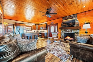 Smart TV, fireplace