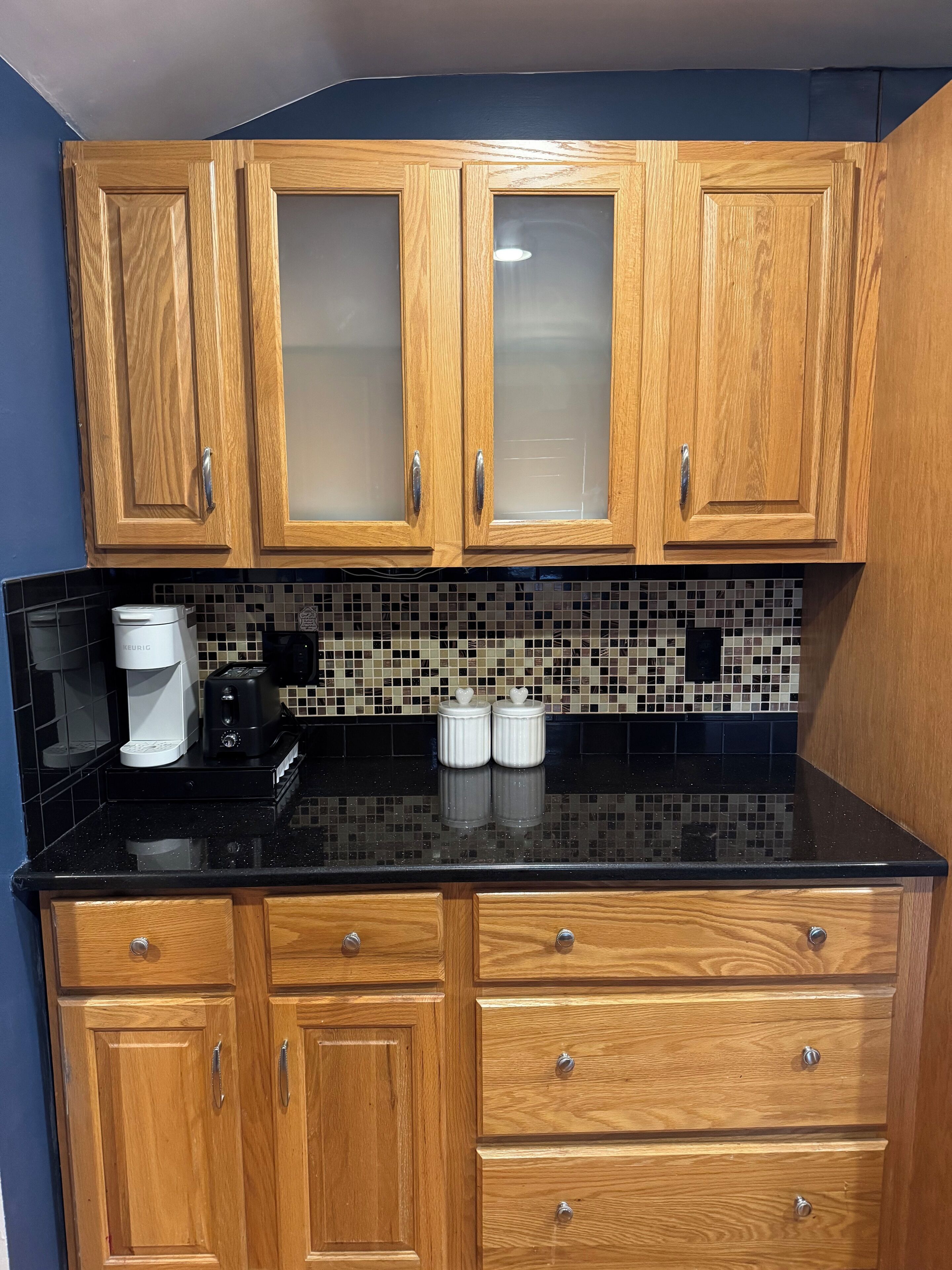 雪櫃、微波爐、焗爐、爐具