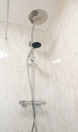 Dusche, Haartrockner
