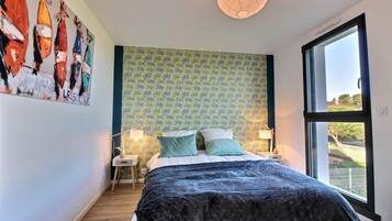 2 slaapkamers, een strijkplank/strijkijzer, gratis wifi, beddengoed