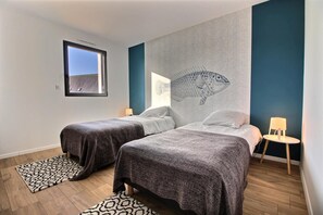 2 chambres, fer et planche à repasser, Wi-Fi gratuit, draps fournis