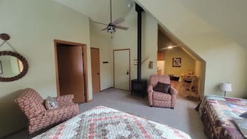 1 bedroom, desk, WiFi, bed sheets