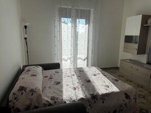 2 dormitorios, tabla de planchar con plancha, wifi y ropa de cama