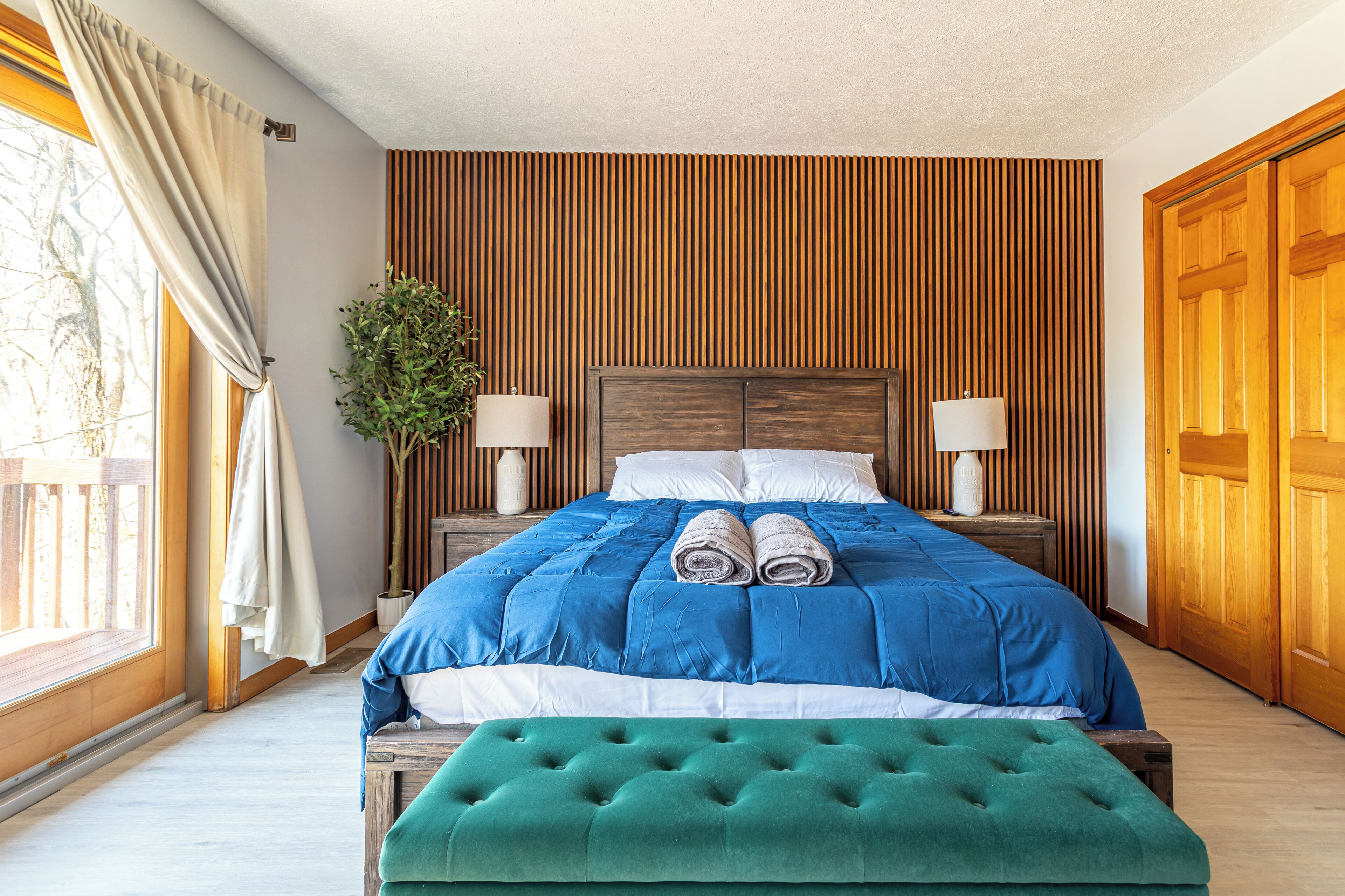 6 chambres, fer et planche à repasser, Wi-Fi, draps fournis