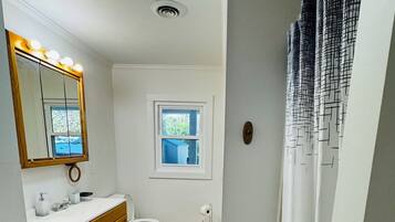 Dutxa, tovalloles, sabó i paper higiènic