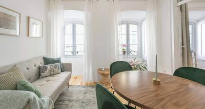 Casa Cheia de Graça: Charming 2-bedroom apartment in superb Lisboa with WiFi