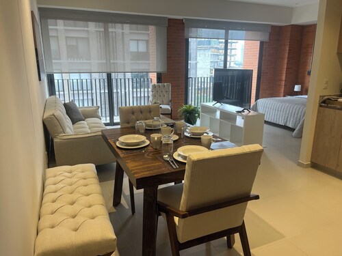Beautiful loft in amazing Guadalajara with AC, WiFi, fitness room, and workspace