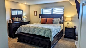 2 Schlafzimmer, Schreibtisch, Bügeleisen/Bügelbrett, Reisekinderbett