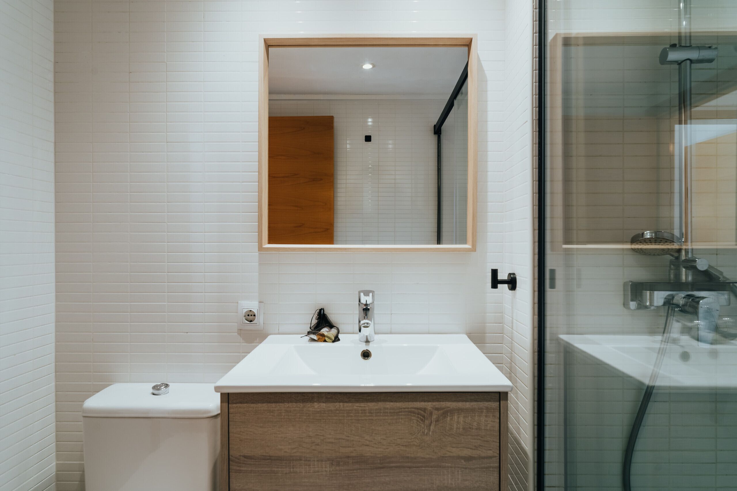 Douche, serviettes fournies