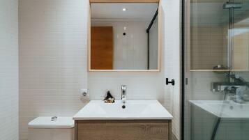Douche, serviettes fournies
