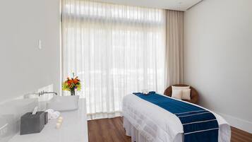 Sauna, bain à remous, hammam, sources chaudes/minérales, soins corporels