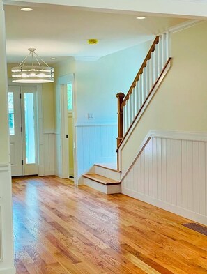 Interior - Charming 3-bedroom w/loft.New Construction home with AC,WiFi. Short walk to town (Oak Bluffs)