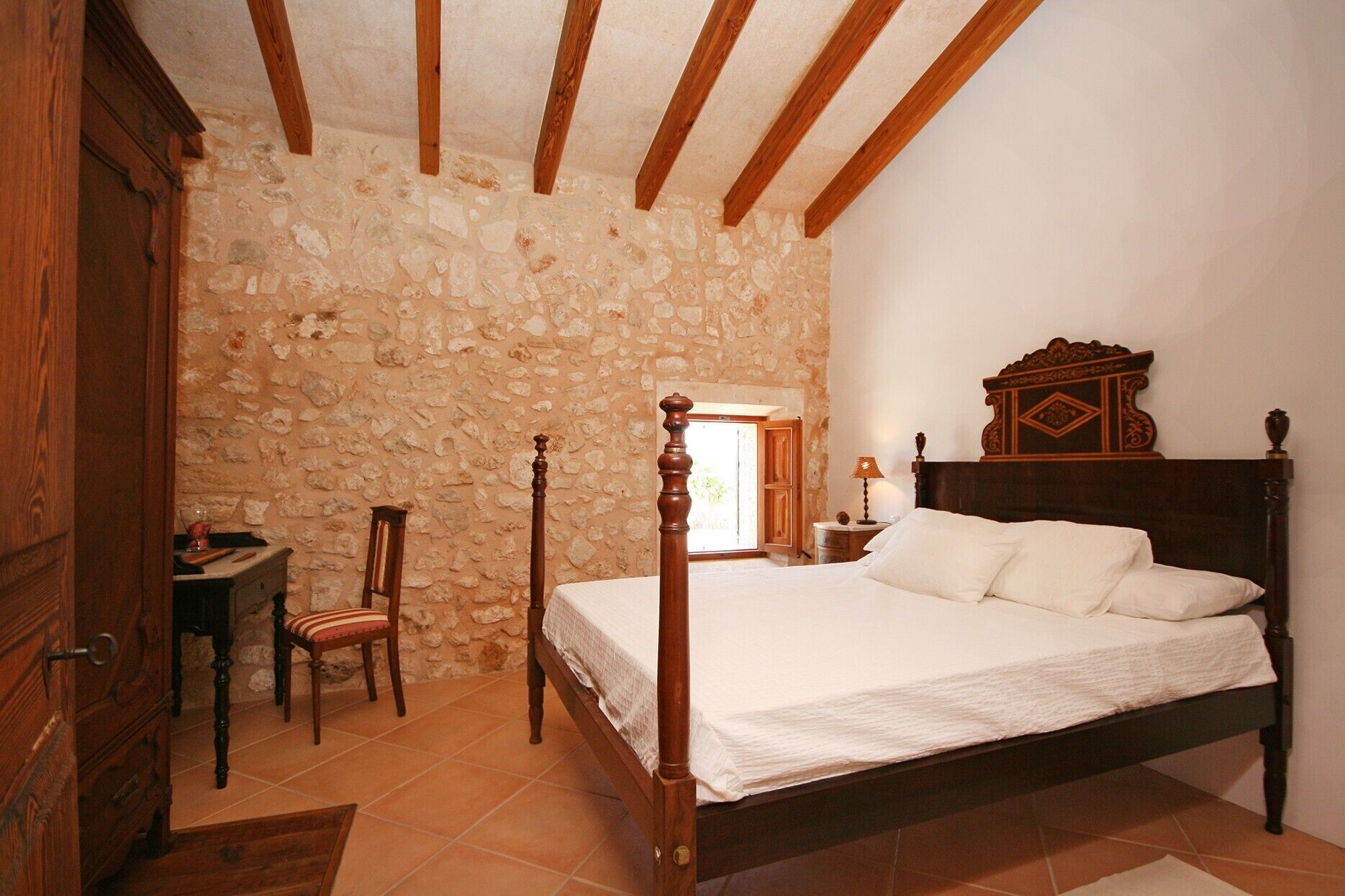 6 多间卧室、熨斗/熨衣板、免费 WiFi、床单