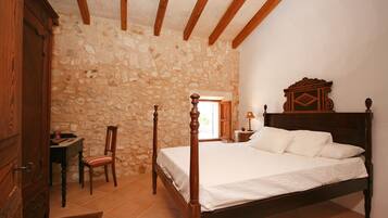 6 habitaciones, tabla de planchar con plancha y wifi gratis