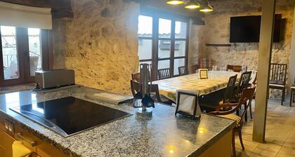 Maison de campagne "La Mambla De La Ribera 2" avec vue sur les montagnes, jardin partagé et Wi-Fi