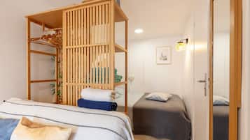 1 soverom, strykejern/-brett, wi-fi (inkludert) og sengetøy