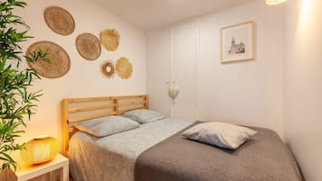 1 室のベッドルーム、アイロン / アイロン台、WiFi (無料)、ベッドシーツ