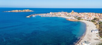 Apartment 'Fontanella Pp Sx' with Balcony, Wi-Fi and Air Conditioning