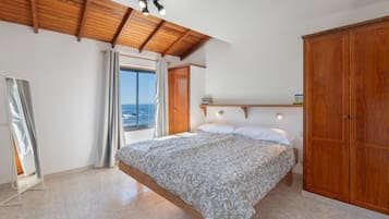 2 bedrooms, free WiFi, bed sheets, wheelchair access