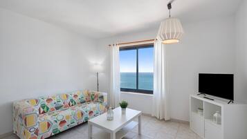 Fernseher, Stereoanlage