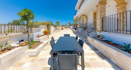 Zimmer 'Dei Due Mari - Vento' mit privater Terrasse, Wi-Fi und Klimaanlage