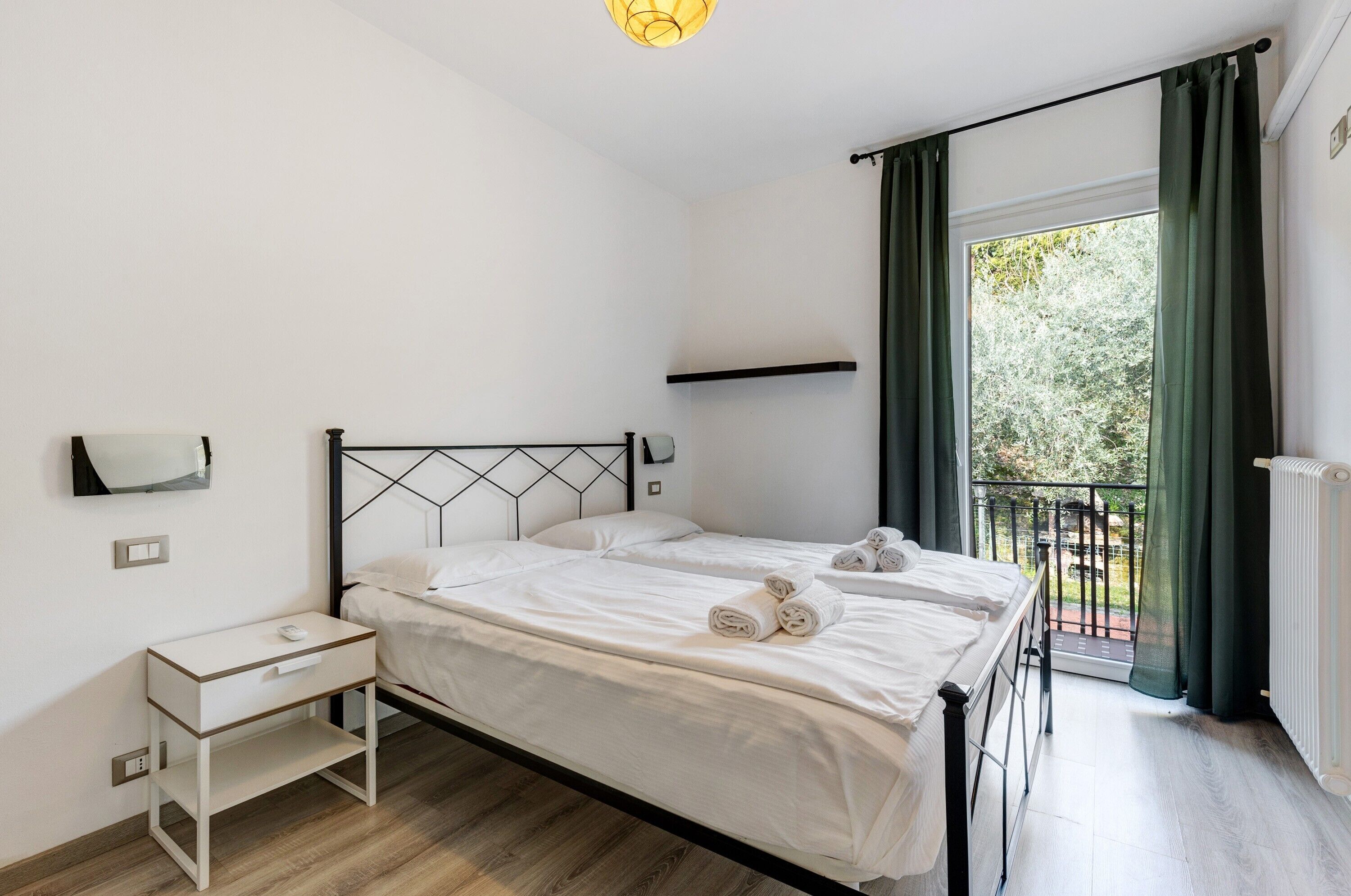 2 quartos, ferros/tábuas de passar roupa, Wi-Fi de cortesia