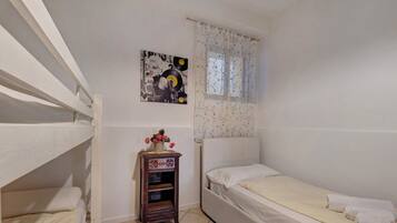 2 chambres, fer et planche Ă repasser, Wi-Fi gratuit, draps fournis
