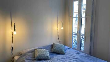 1 chambre, fer et planche Ă repasser, Wi-Fi gratuit, draps fournis