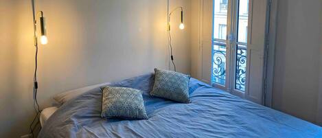1 chambre, fer et planche à repasser, Wi-Fi gratuit, draps fournis