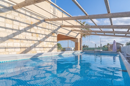 Pool. Villa 'Marta Maria Con Giardino' with Private Pool, Wi-Fi and Air Conditioning