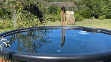 Bañera de hidromasaje al aire libre